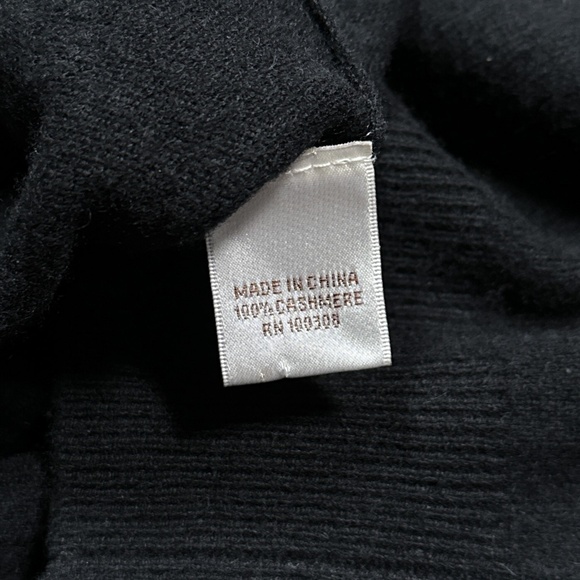 Peter Millar Pure Cashmere PGA Tour Embroidered Logo V Neck Sweater Mens Medium - Picture 8 of 10